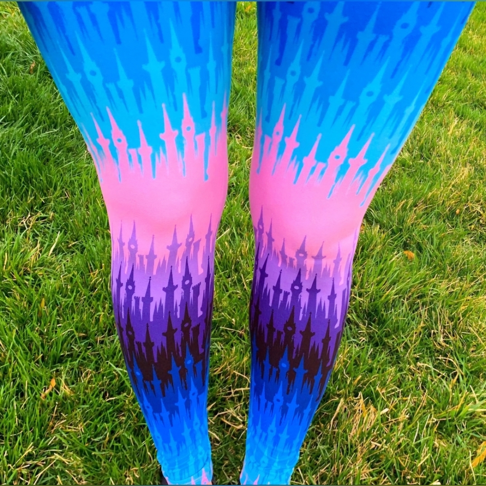 NWT Charlie’s Project OS castle leggings